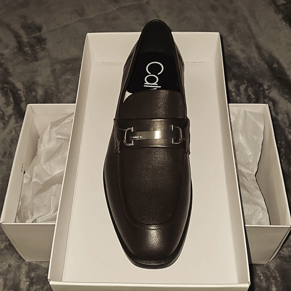Calvin Klein Craig Leather Dress Loafers.BRAND NEW IN ORIGINAL BOX.NEVER WORN!!